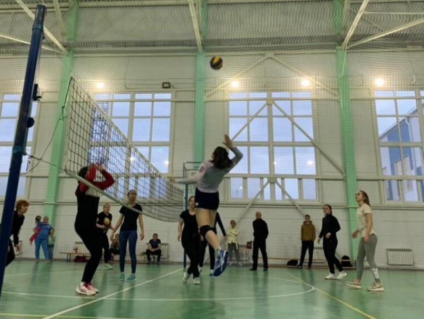 Победителем соревнований по волейболу в рамках городской спартакиады 2021 в Морозовске стала команда ДЮСШ-1