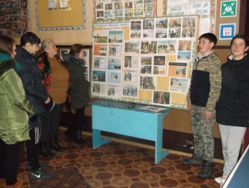 Патриотическую беседу в Старопетровском приурочили к празднованию 75-летнего юбилея победы под Сталинградом 