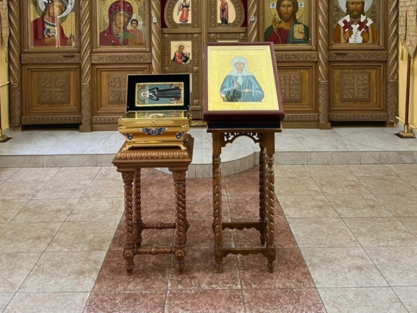 В храм станицы Тацинской привезли мощи Матроны Московской