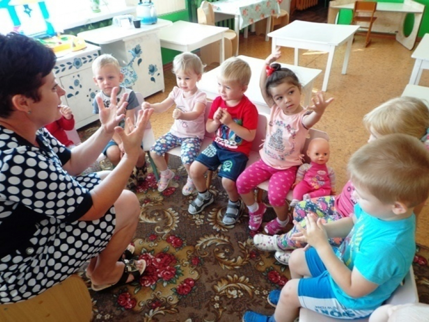 Письмо в редакцию: ﻿Дети нашей группы с удовольствием играют с пальчиками