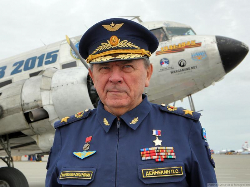Календарь Морозовска: 14 декабря родился  первый главнокомандующий ВВС России - Петр Дейнекин