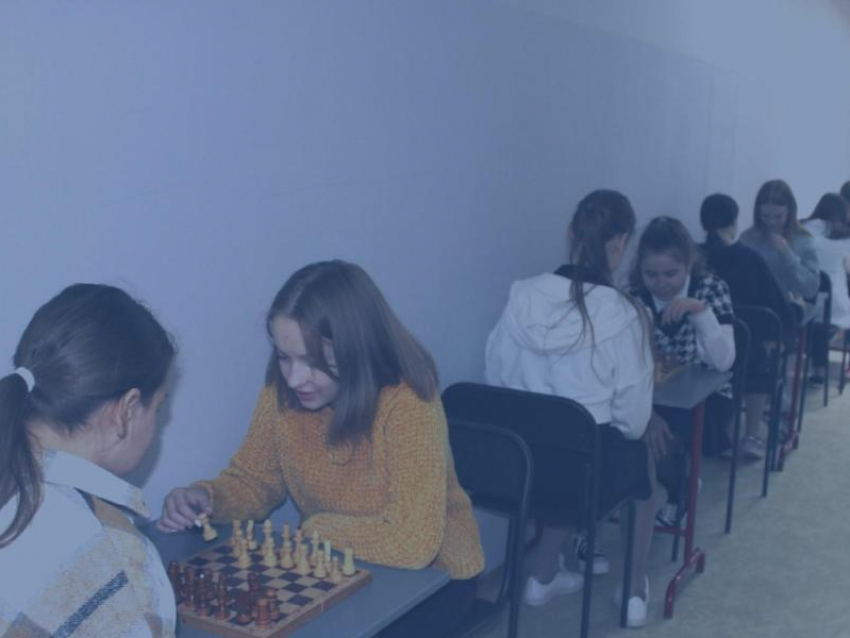 В центре «Точка роста» гимназии №5 в Морозовске появилась новая шахматная локация