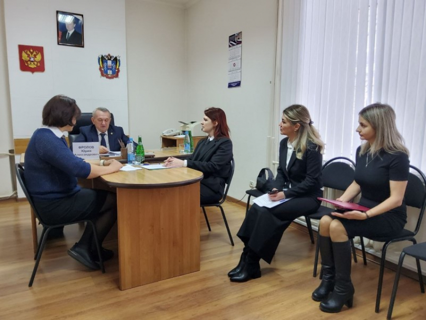 Архивы без тайн: жители Морозовского района получили ответы из первых уст