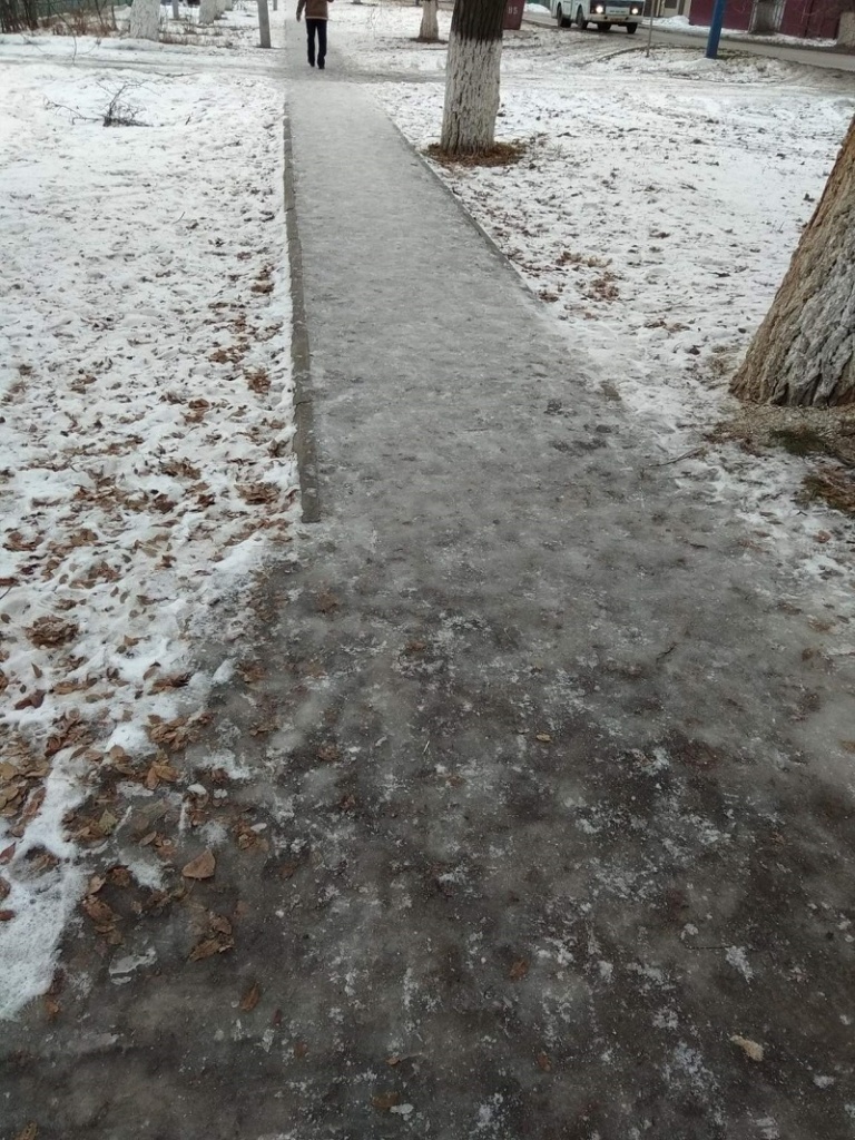 зимние тротуары в Морозовске.jpg